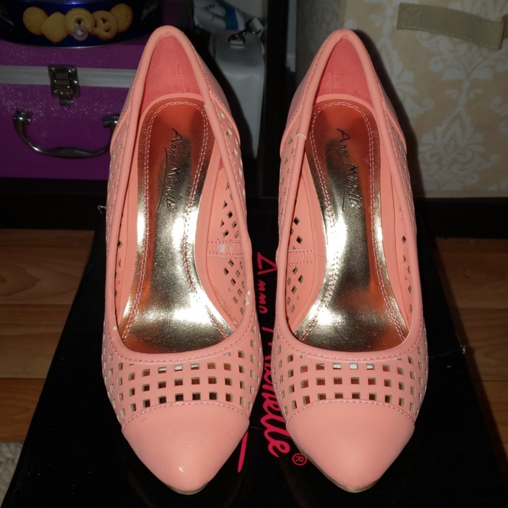 Triangle toe heel